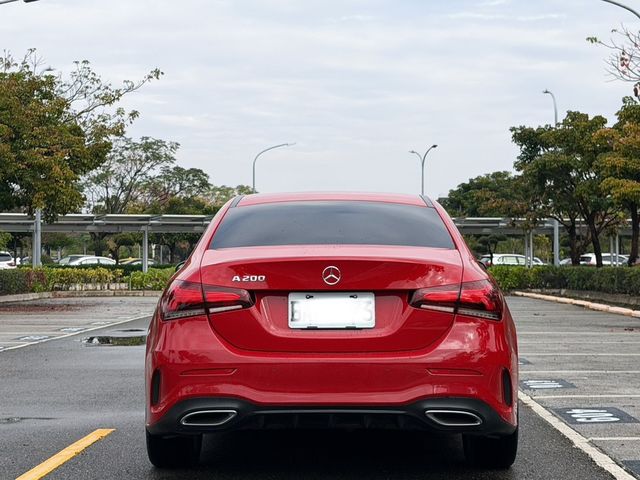 M-BENZ賓士 A200  第6張相片