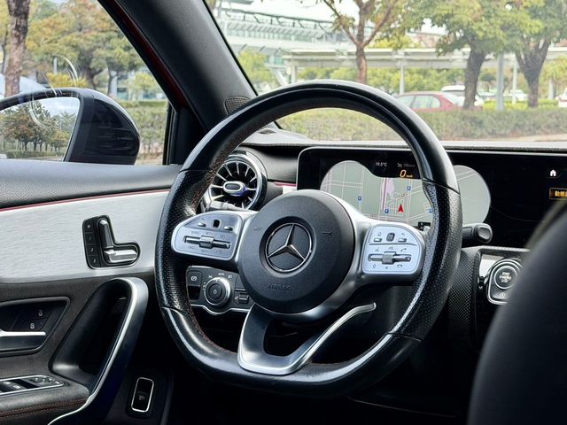 M-BENZ賓士 A200  第8張相片