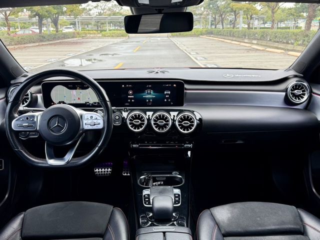 M-BENZ賓士 A200  第9張相片