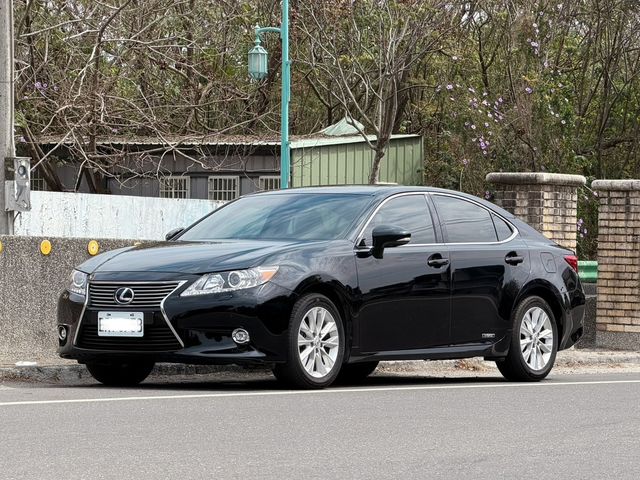 LEXUS凌志 ES300H  第1張相片