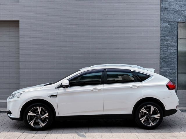 LUXGEN納智捷 U6 GT  第8張相片