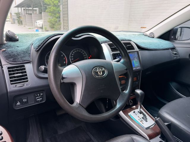 TOYOTA豐田 ALTIS  第4張相片