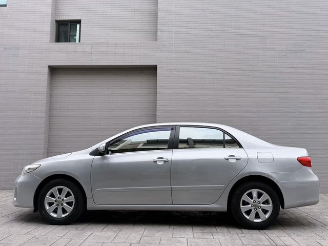 TOYOTA豐田 ALTIS  第8張相片