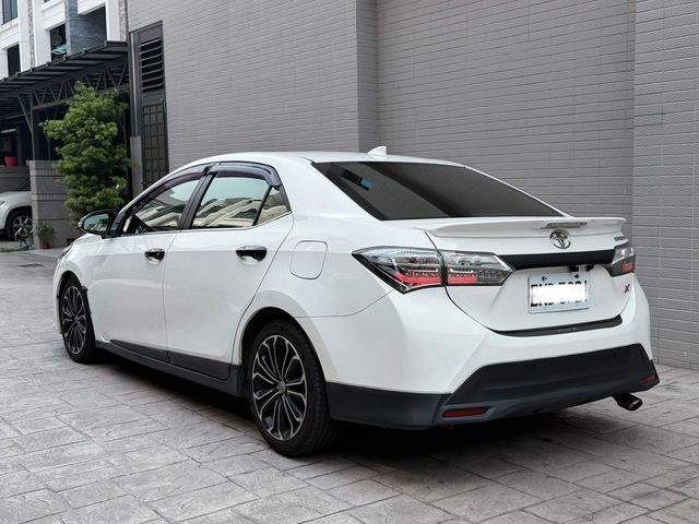 TOYOTA豐田 ALTIS  第6張相片