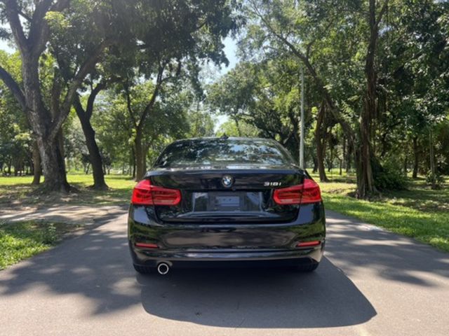 BMW寶馬 318I  第4張相片