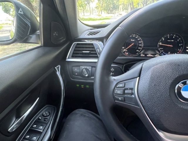 BMW寶馬 318I  第17張相片