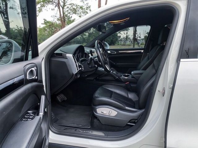 PORSCHE保時捷 CAYENNE  第8張相片