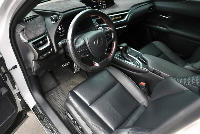 LEXUS凌志 UX250H  第13張相片