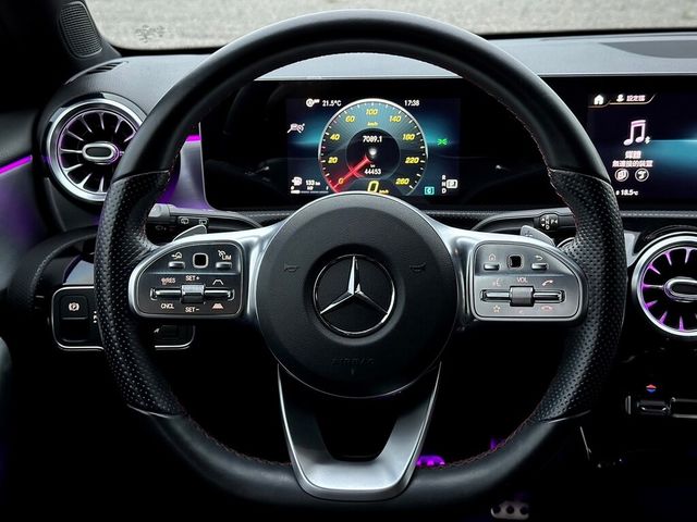 M-BENZ賓士 A180  第10張相片