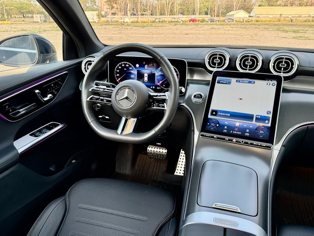 M-BENZ賓士 GLC300 AMG COUPE  第6張相片