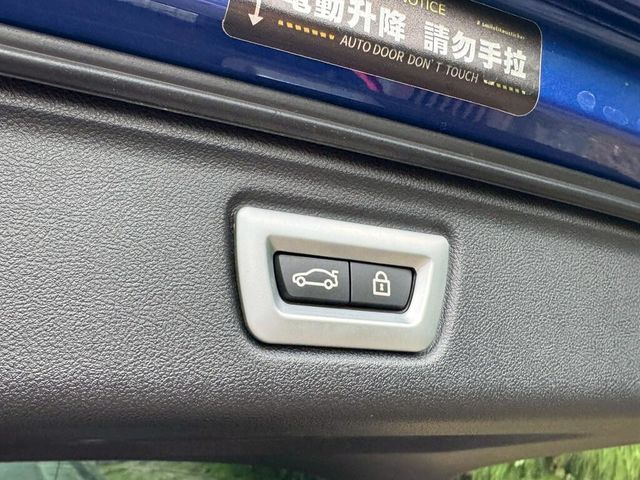BMW寶馬 320I M SPORT  第6張相片
