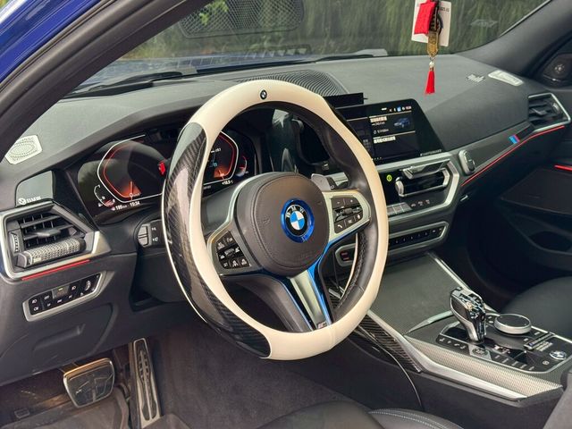 BMW寶馬 320I M SPORT  第9張相片