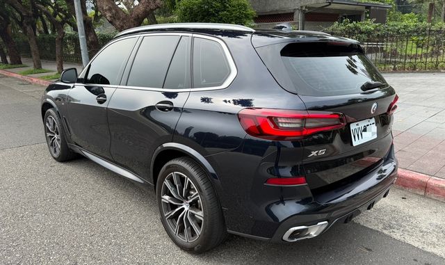 BMW寶馬 X5 XDRIVE25D  第4張相片