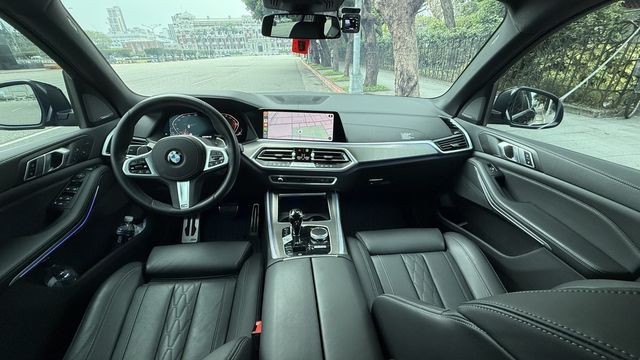 BMW寶馬 X5 XDRIVE25D  第10張相片