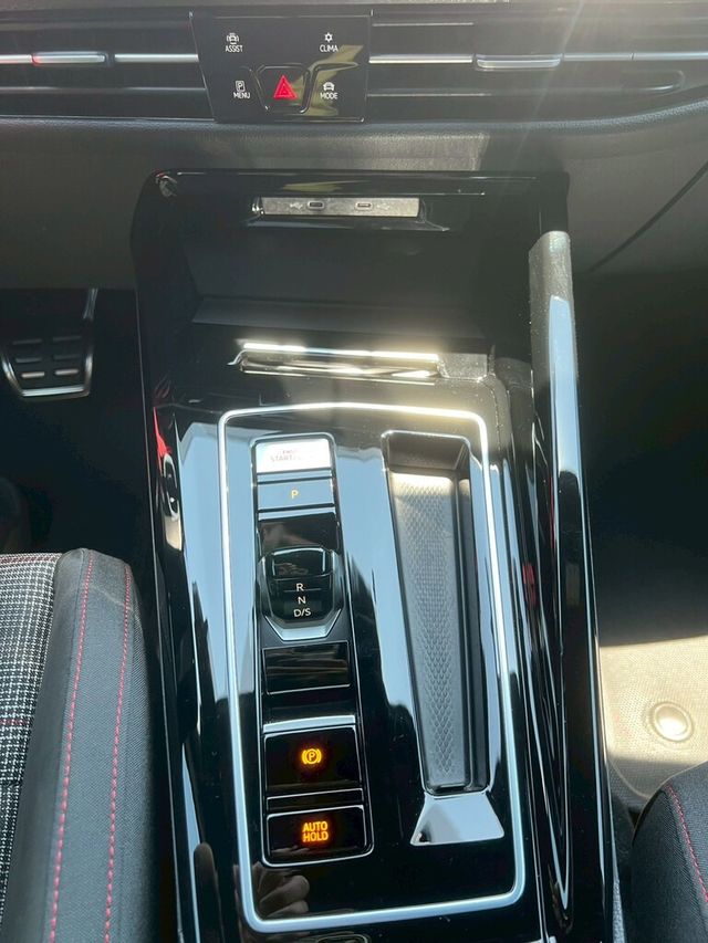 VOLKSWAGEN福斯 GOLF GTI  第12張相片
