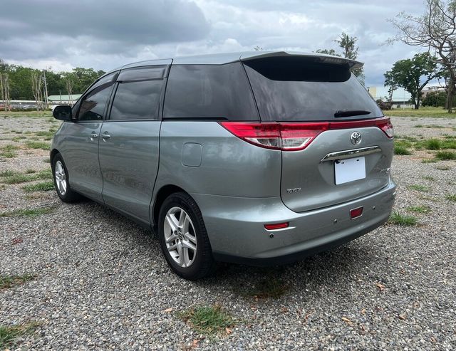 TOYOTA豐田 PREVIA  第4張相片