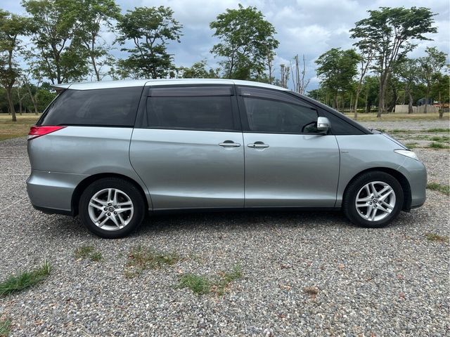 TOYOTA豐田 PREVIA  第7張相片