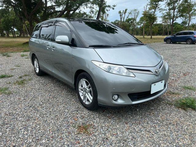 TOYOTA豐田 PREVIA  第8張相片