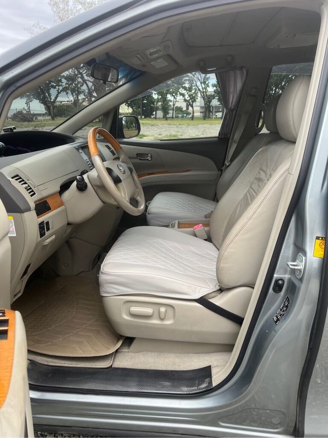 TOYOTA豐田 PREVIA  第9張相片
