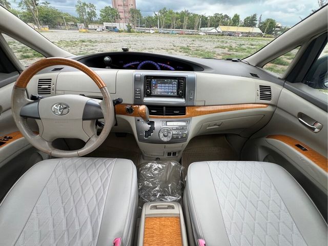 TOYOTA豐田 PREVIA  第14張相片