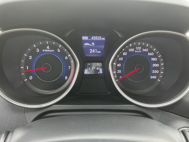 HYUNDAI現代 ELANTRA  第6張相片