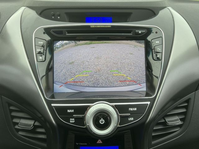 HYUNDAI現代 ELANTRA  第9張相片