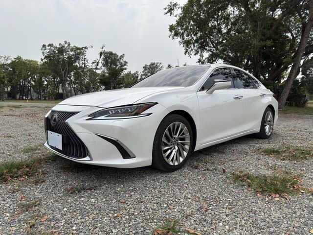 LEXUS凌志 ES300H  第1張相片