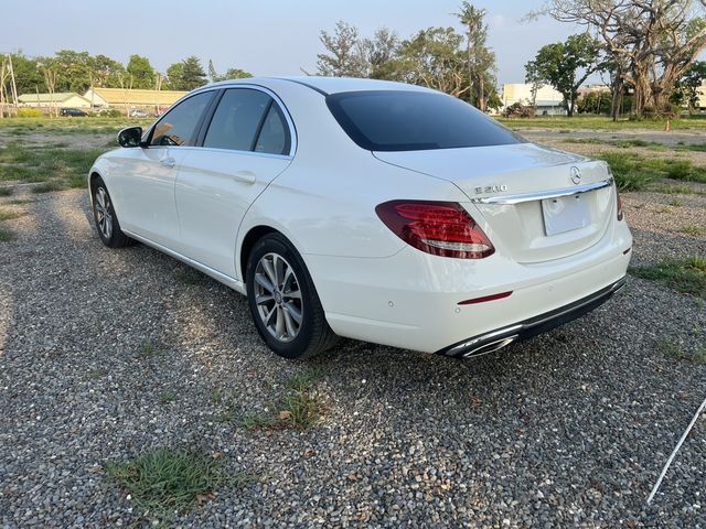 M-BENZ賓士 E200  第2張相片