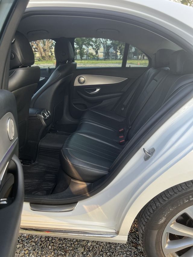 M-BENZ賓士 E200  第7張相片