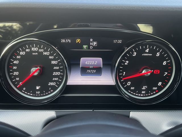 M-BENZ賓士 E200  第10張相片