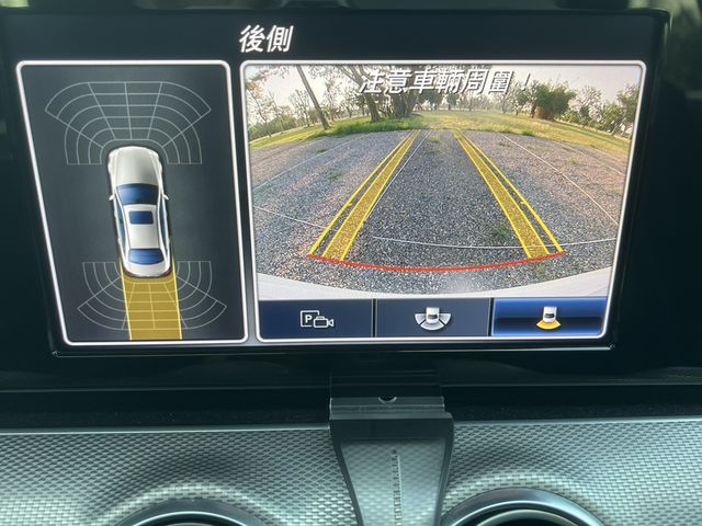 M-BENZ賓士 E200  第11張相片