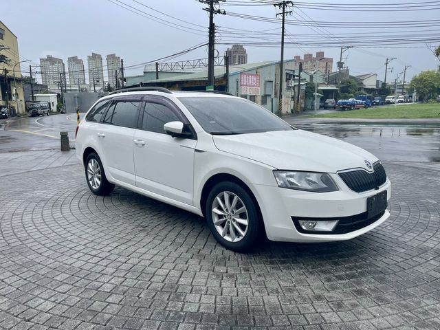 SKODA司科達 OCTAVIA COMBI  第1張相片