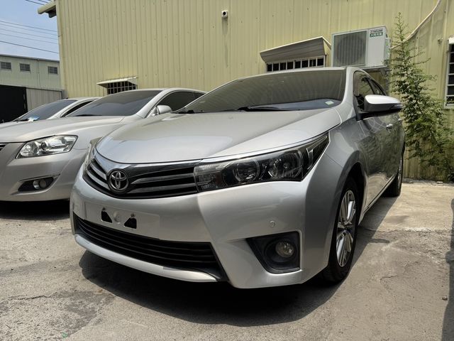 TOYOTA豐田 ALTIS  第1張相片