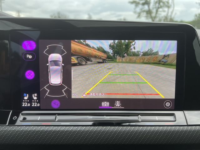 VOLKSWAGEN福斯 GOLF R  第7張相片