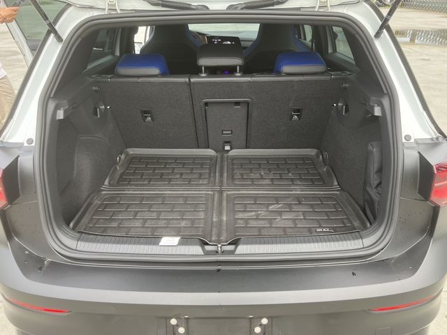 VOLKSWAGEN福斯 GOLF R  第12張相片