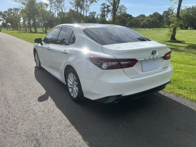 TOYOTA豐田 CAMRY HYBRID  第2張相片