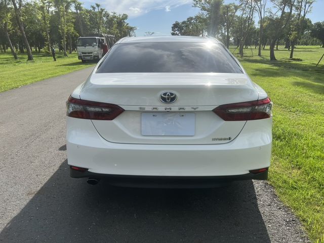 TOYOTA豐田 CAMRY HYBRID  第4張相片