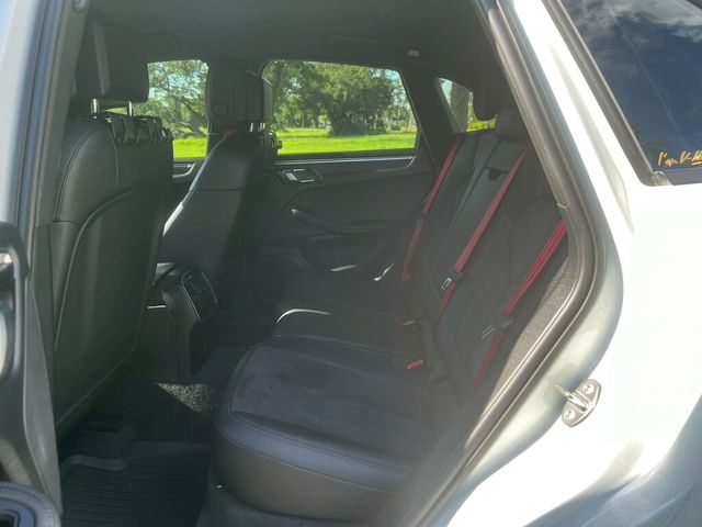 PORSCHE保時捷 MACAN  第6張相片