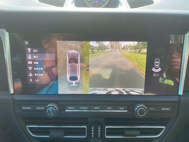 PORSCHE保時捷 MACAN  第9張相片