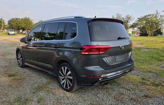 VOLKSWAGEN福斯 TOURAN  第4張相片