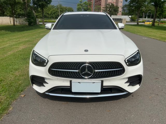 M-BENZ賓士 E300  第5張相片