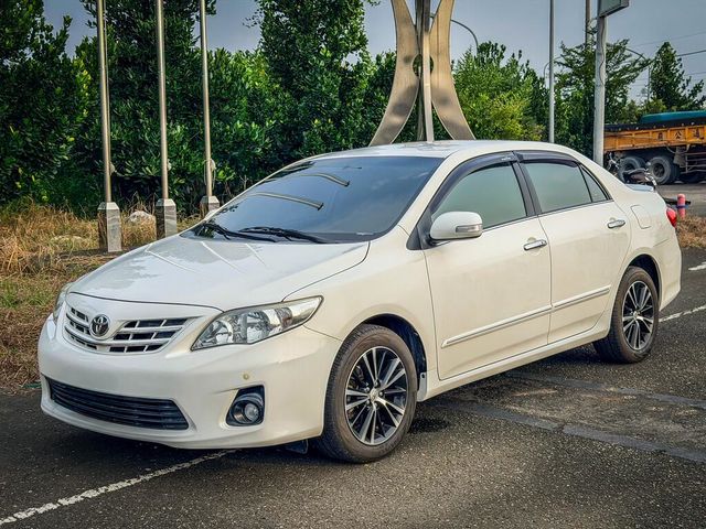 TOYOTA豐田 ALTIS  第1張相片