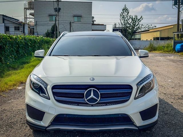 M-BENZ賓士 GLA250  第3張相片