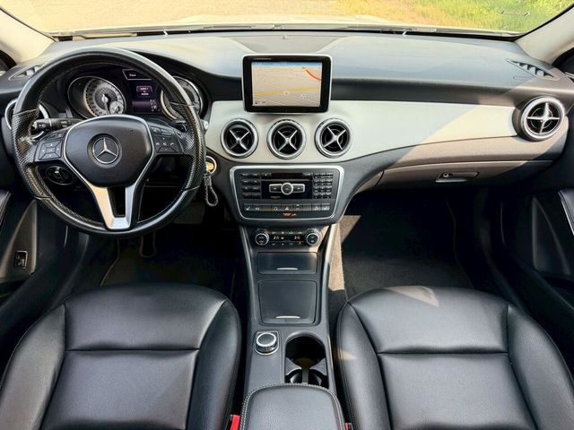 M-BENZ賓士 GLA250  第7張相片