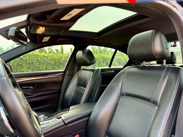 BMW寶馬 528  第5張相片