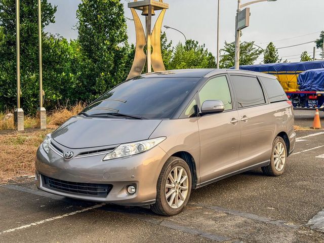 TOYOTA豐田 PREVIA  第1張相片