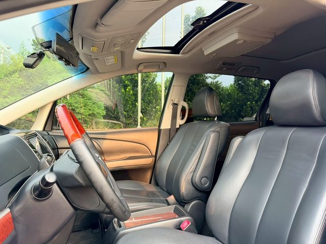 TOYOTA豐田 PREVIA  第6張相片