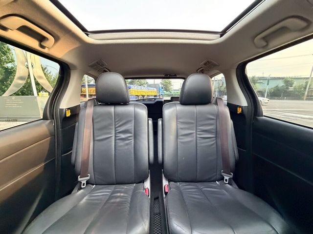 TOYOTA豐田 PREVIA  第12張相片