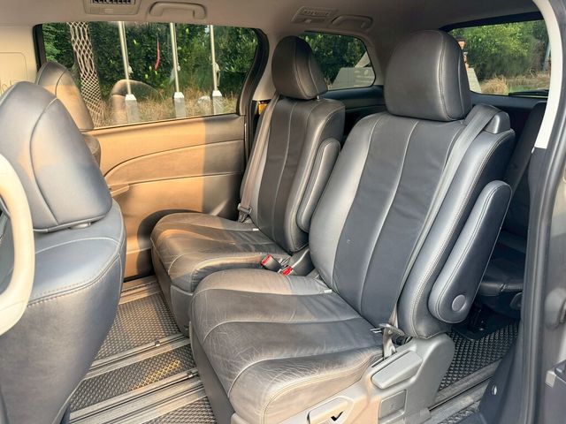 TOYOTA豐田 PREVIA  第18張相片