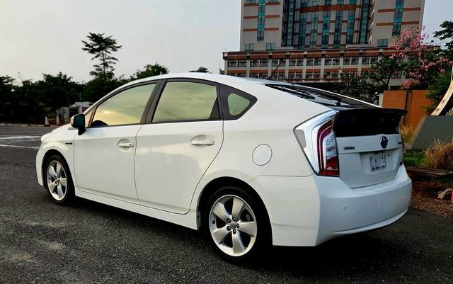 TOYOTA豐田 PRIUS  第2張相片